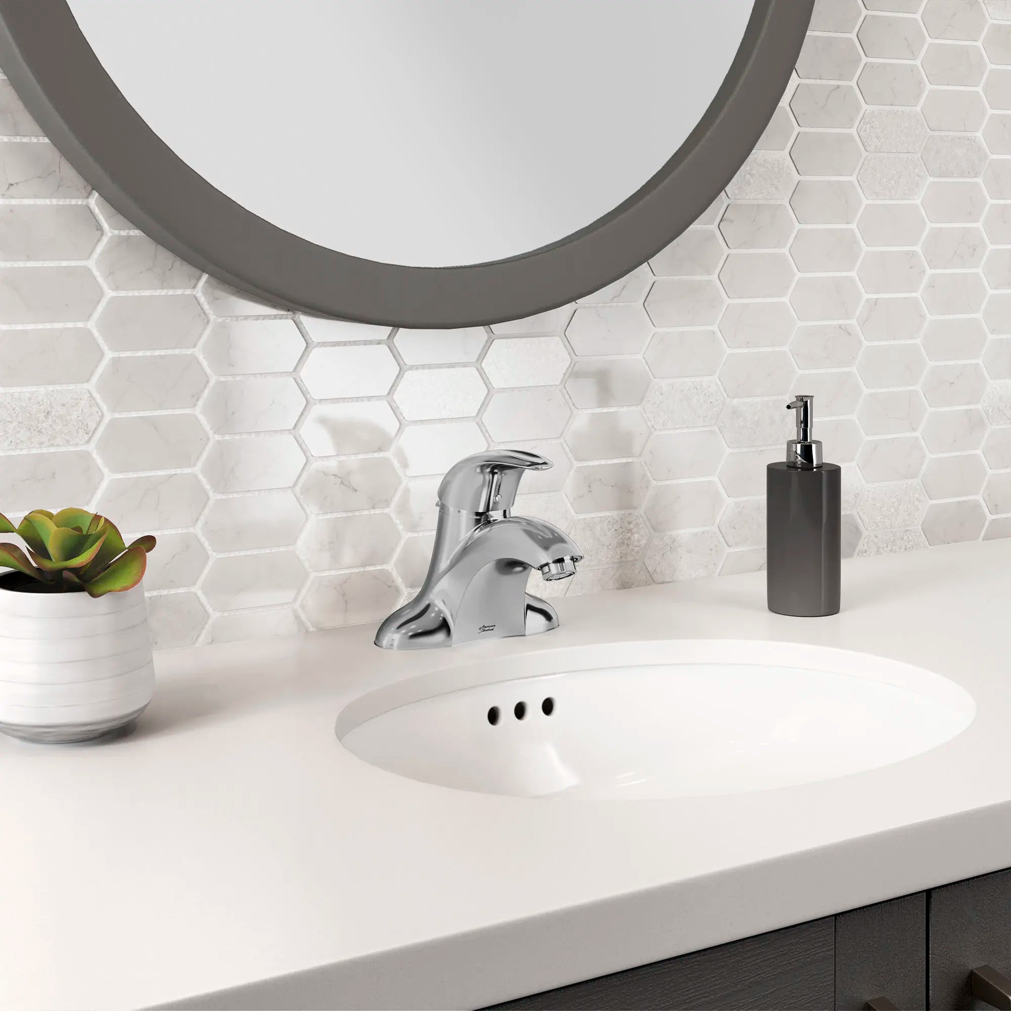 Reliant 3® 4-Inch Centerset Single-Handle Bathroom Faucet 1.2 gpm/4.5 L/min With Lever Handle — thumbnail 3